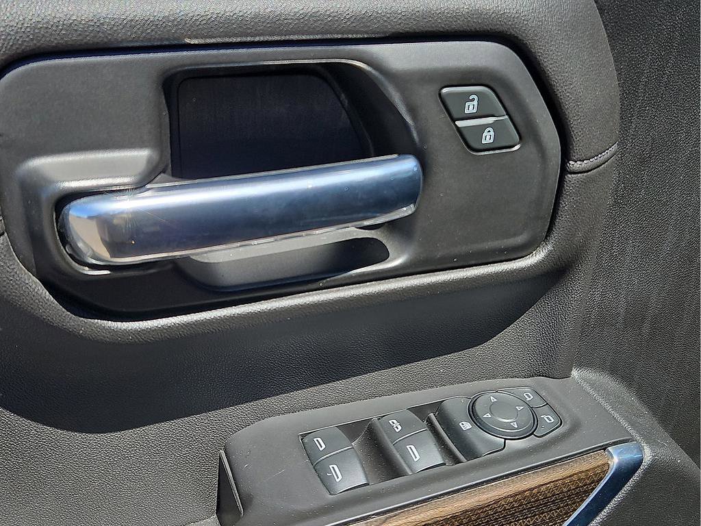 Used 2020 Chevrolet Silverado 1500 RST w/ All-Star Edition image 10