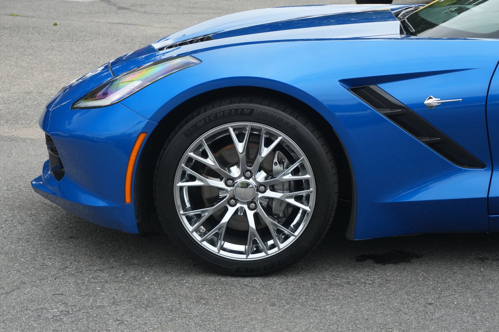 Used 2016 Chevrolet Corvette Stingray Coupe w/ 3LT Preferred Equipment Group RWD image 9