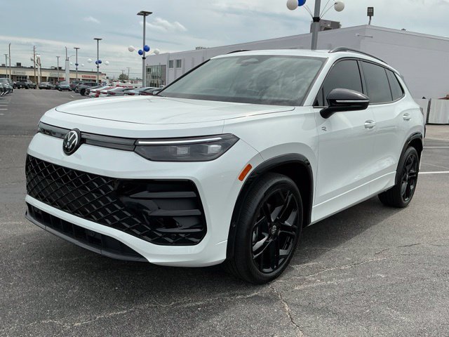 New 2026 Volkswagen Tiguan SE R-Line FWD image 7