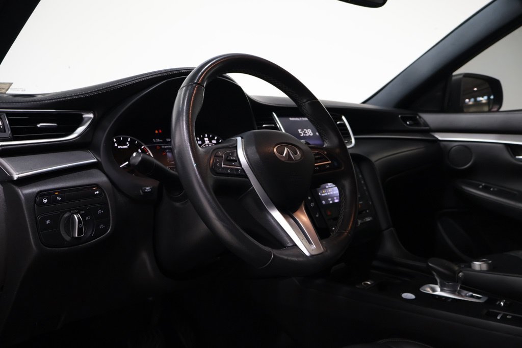 Used 2022 INFINITI QX50 Luxe w/ Appearance Package AWD/4WD image 16