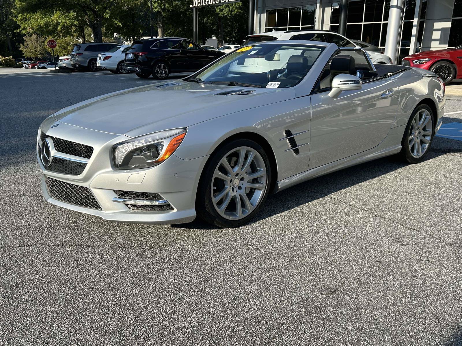 Used 2013 Mercedes-Benz SL 550 image 3