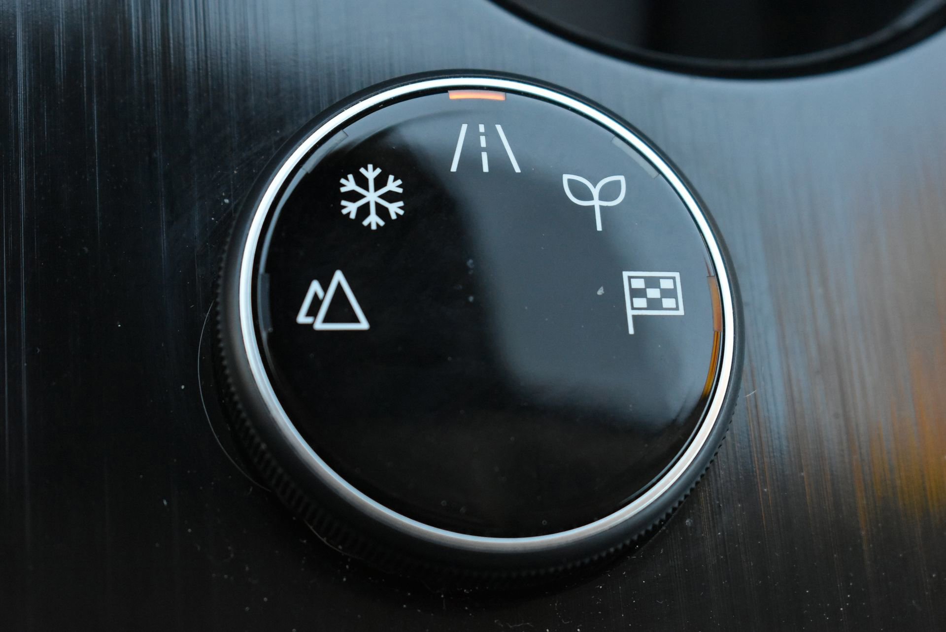 Used 2023 Nissan Rogue SL AWD/4WD image 32