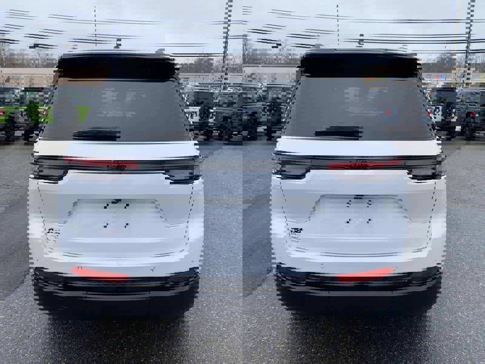 Certified 2023 Jeep Grand Cherokee Altitude image 4