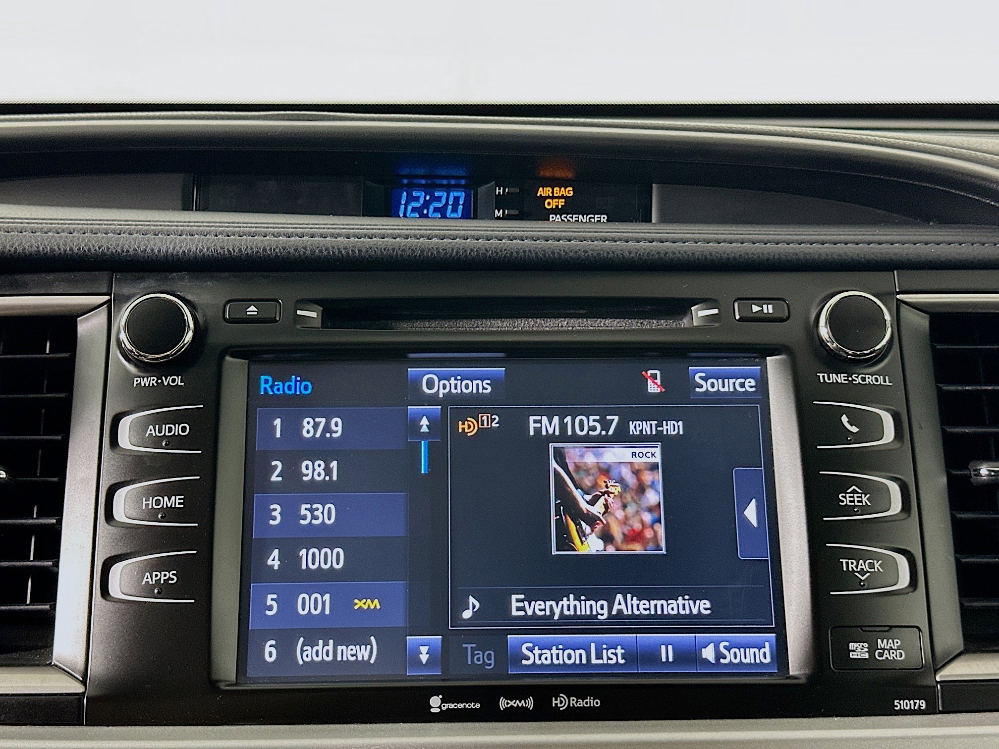 Used 2017 Toyota Highlander SE AWD/4WD image 21