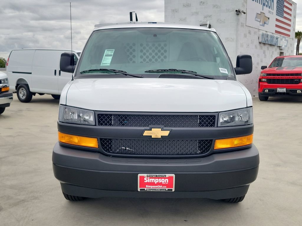 New 2026 Chevrolet Express 2500 Extended w/ Communications Package RWD image 23