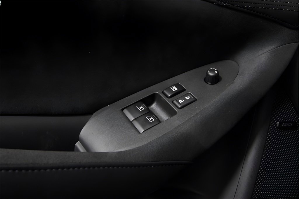 Used 2025 Nissan Z Performance w/ Floor Mat Package image 15