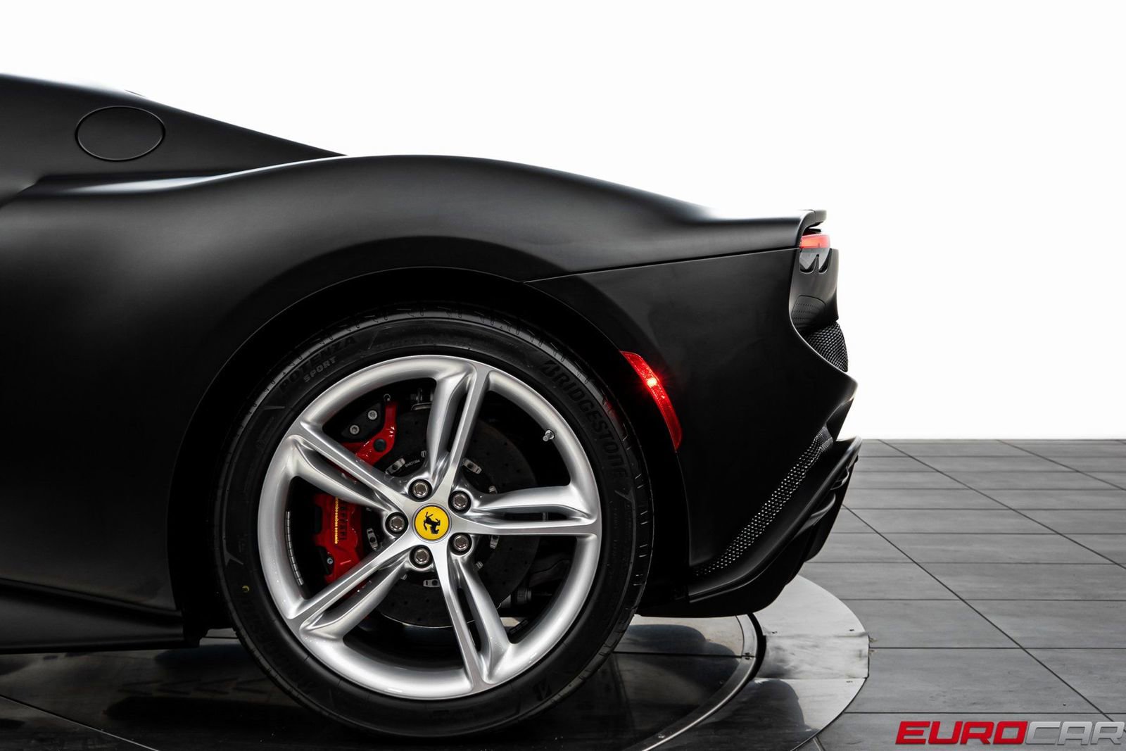 Used 2023 Ferrari 296 GTB image 17