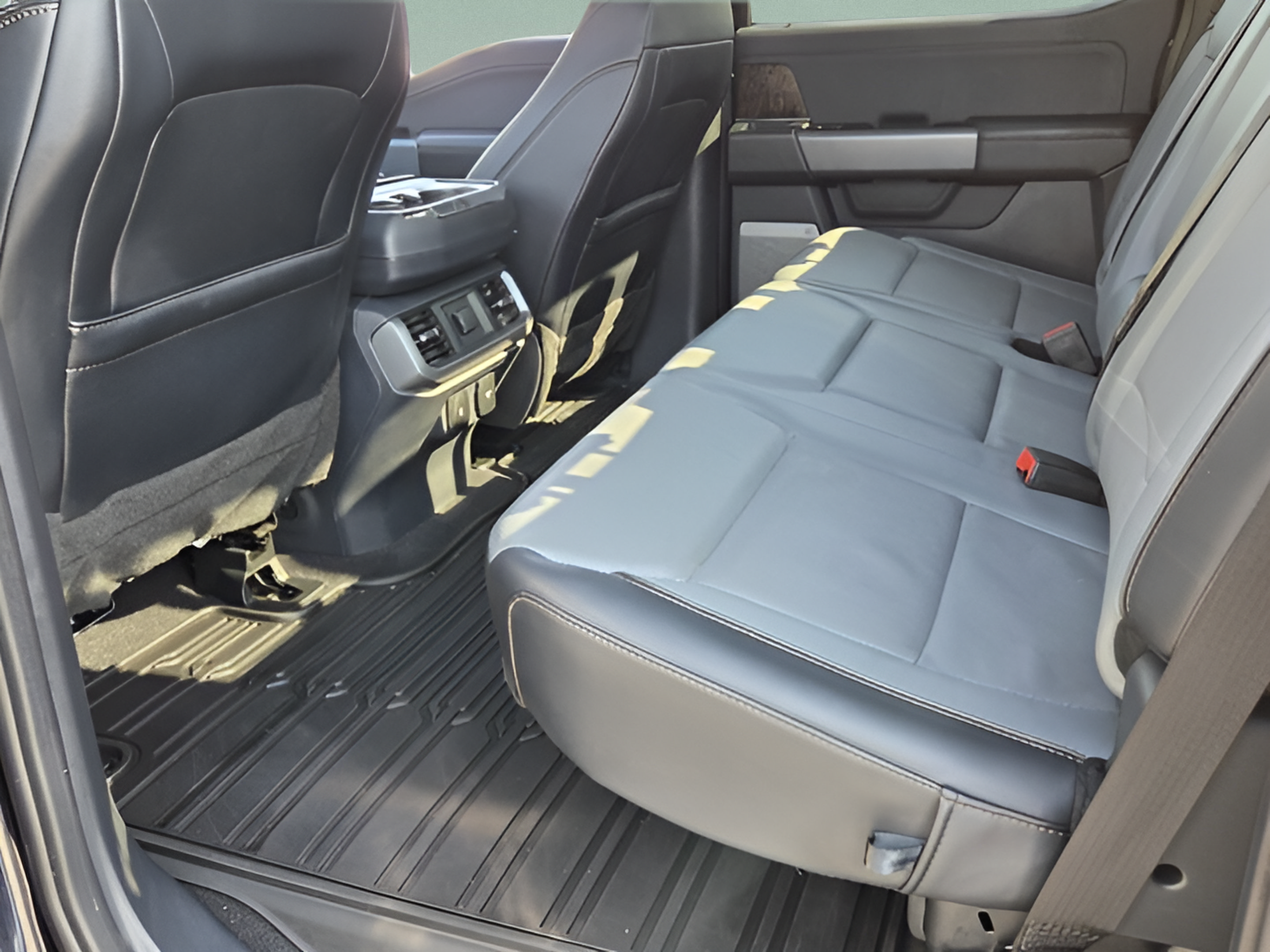 Used 2023 Ford F150 Lightning Lariat AWD/4WD image 9