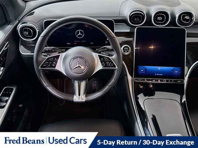 Used 2024 Mercedes-Benz GLC 300 4MATIC image 23