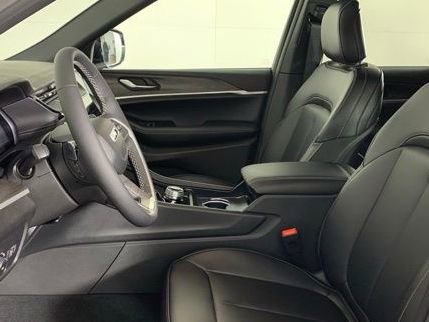 New 2026 Jeep Grand Cherokee Limited image 10