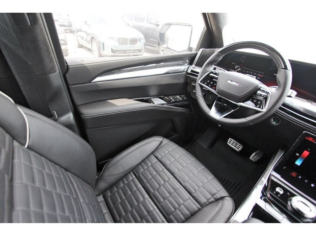 New 2026 Cadillac Escalade ESV V w/ LPO, ONYX Package AWD/4WD image 8
