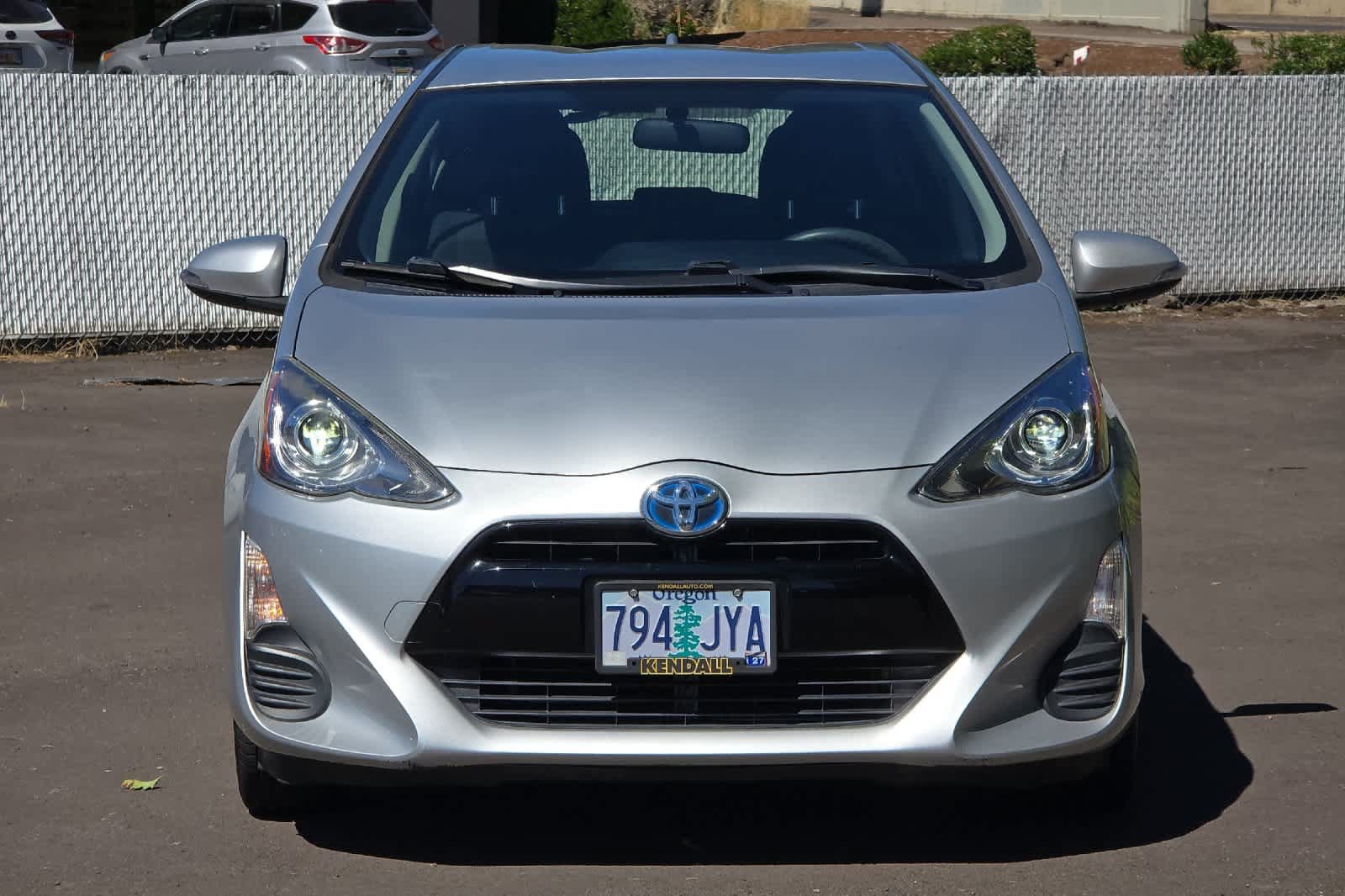 Used 2016 Toyota Prius C Two FWD image 10