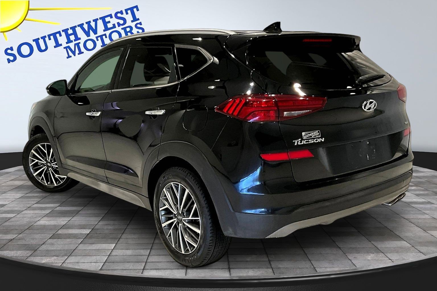 Used 2021 Hyundai Tucson Limited AWD/4WD image 4