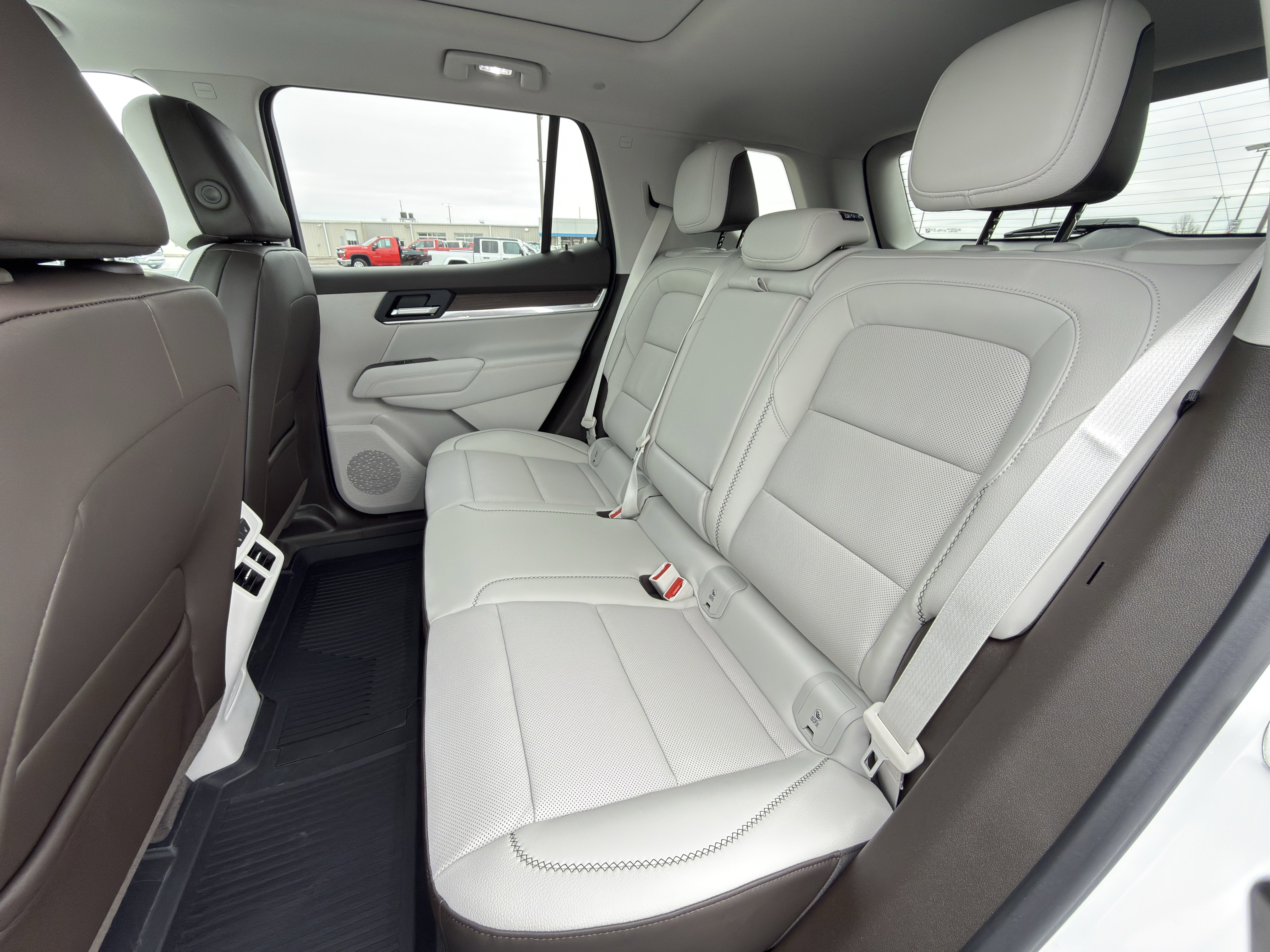 New 2026 GMC Terrain Denali w/ LPO, Floor Liner Package image 13