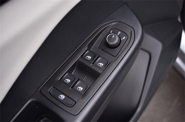 Certified 2025 Volkswagen Taos S image 8