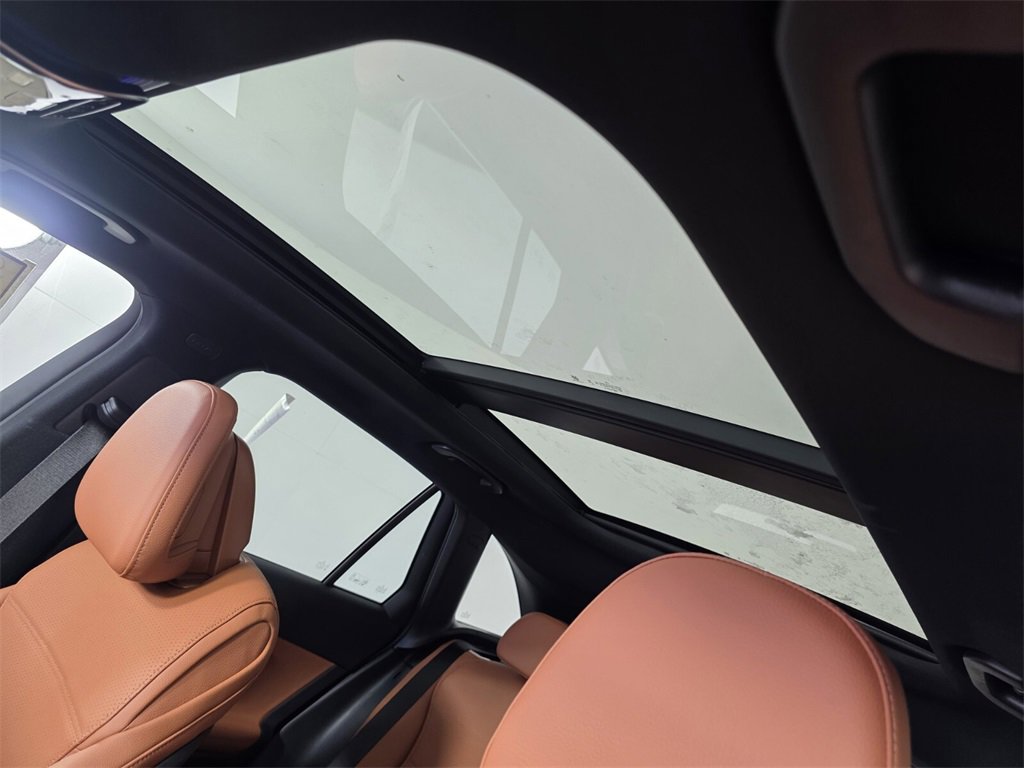 New 2026 Mercedes-Benz GLC 300 4MATIC image 9