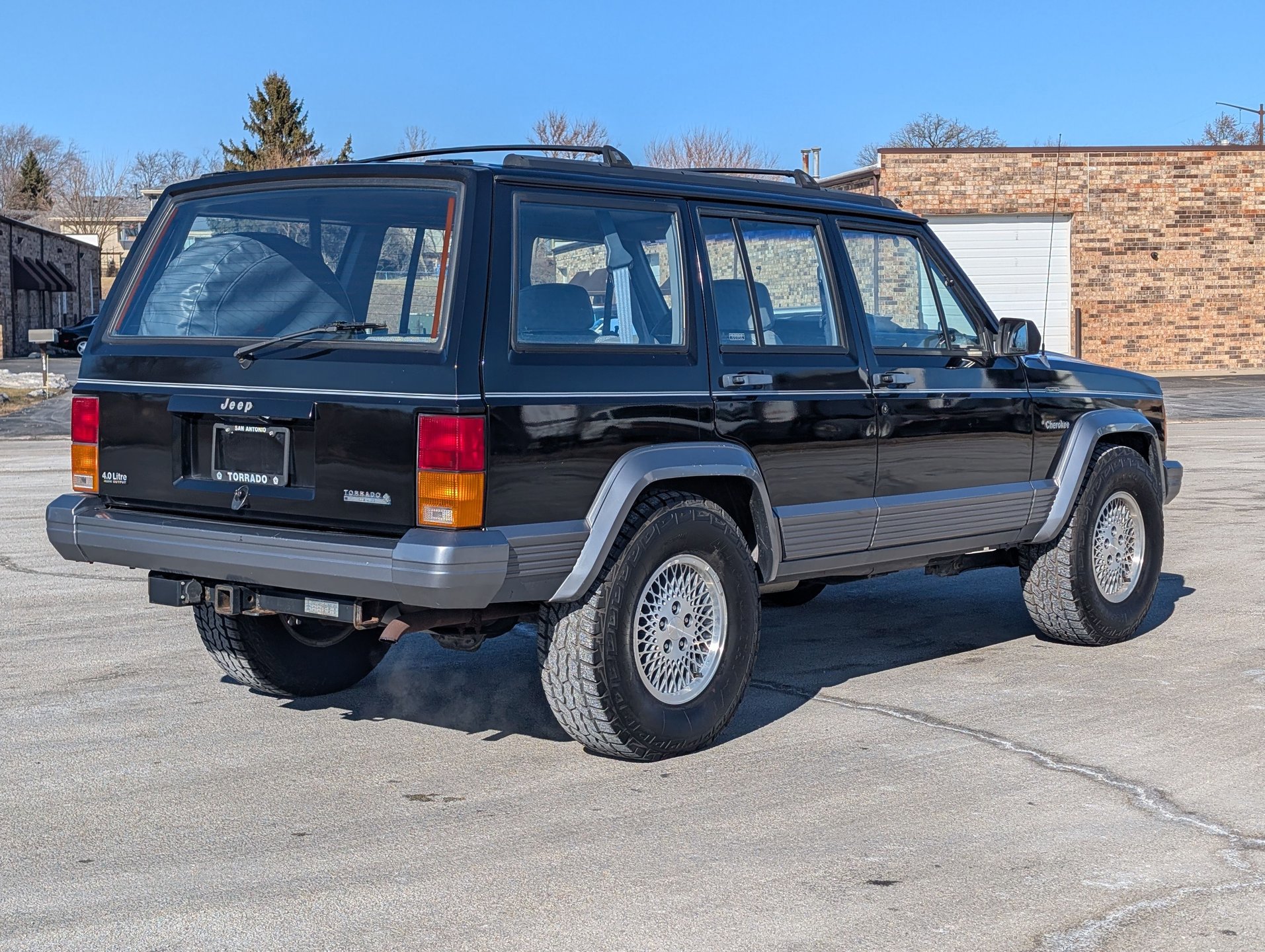 Used 1993 Jeep Cherokee Country image 3