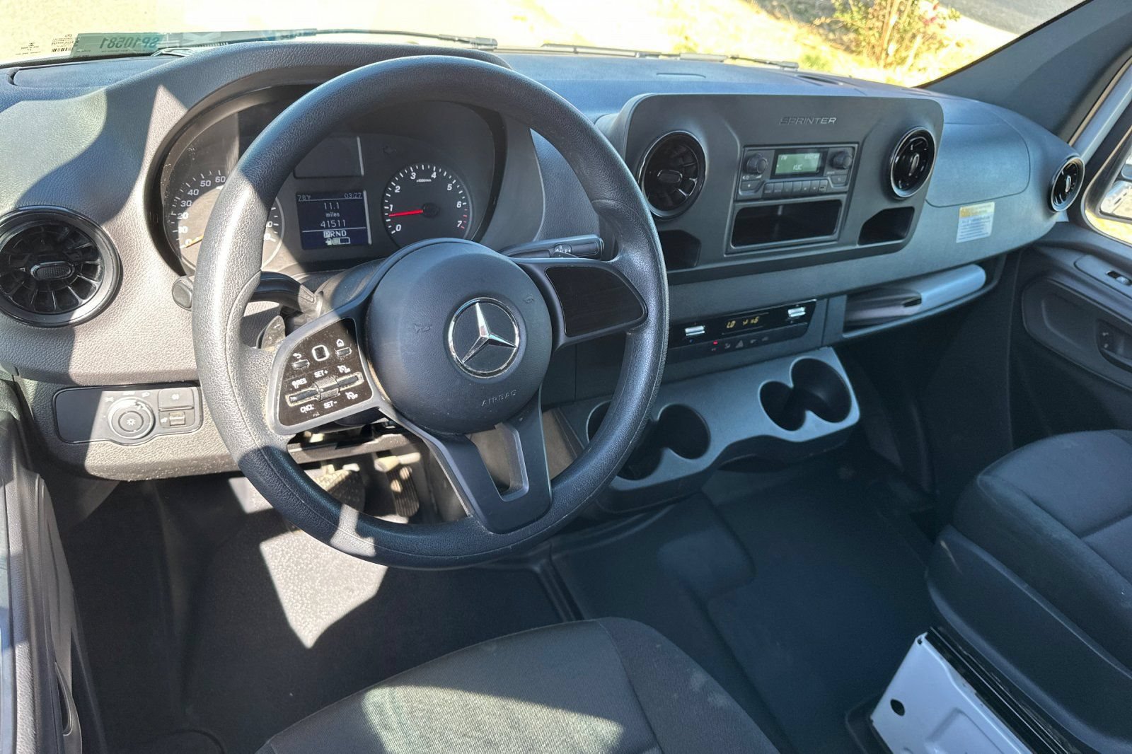 Used 2023 Mercedes-Benz Sprinter 2500 image 3
