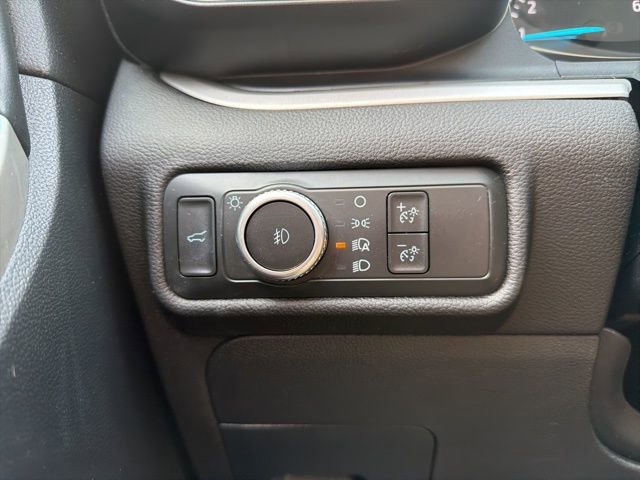 Certified 2022 Ford Explorer XLT w/ Equipment Group 202A image 28