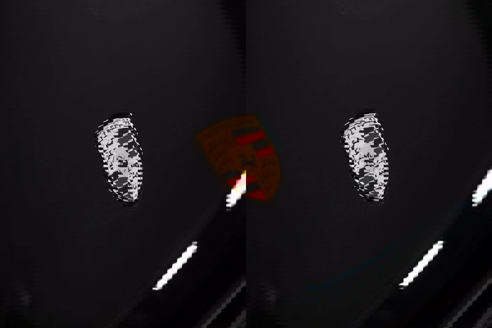 Certified 2025 Porsche Macan Turbo image 35