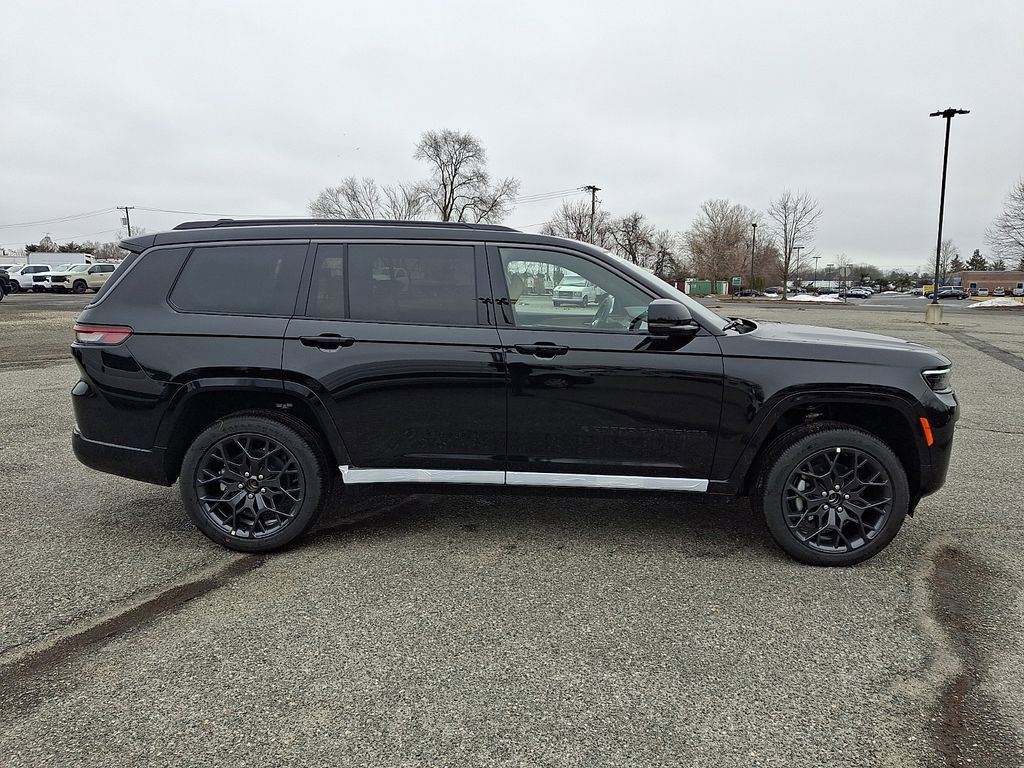 New 2026 Jeep Grand Cherokee L Summit image 9