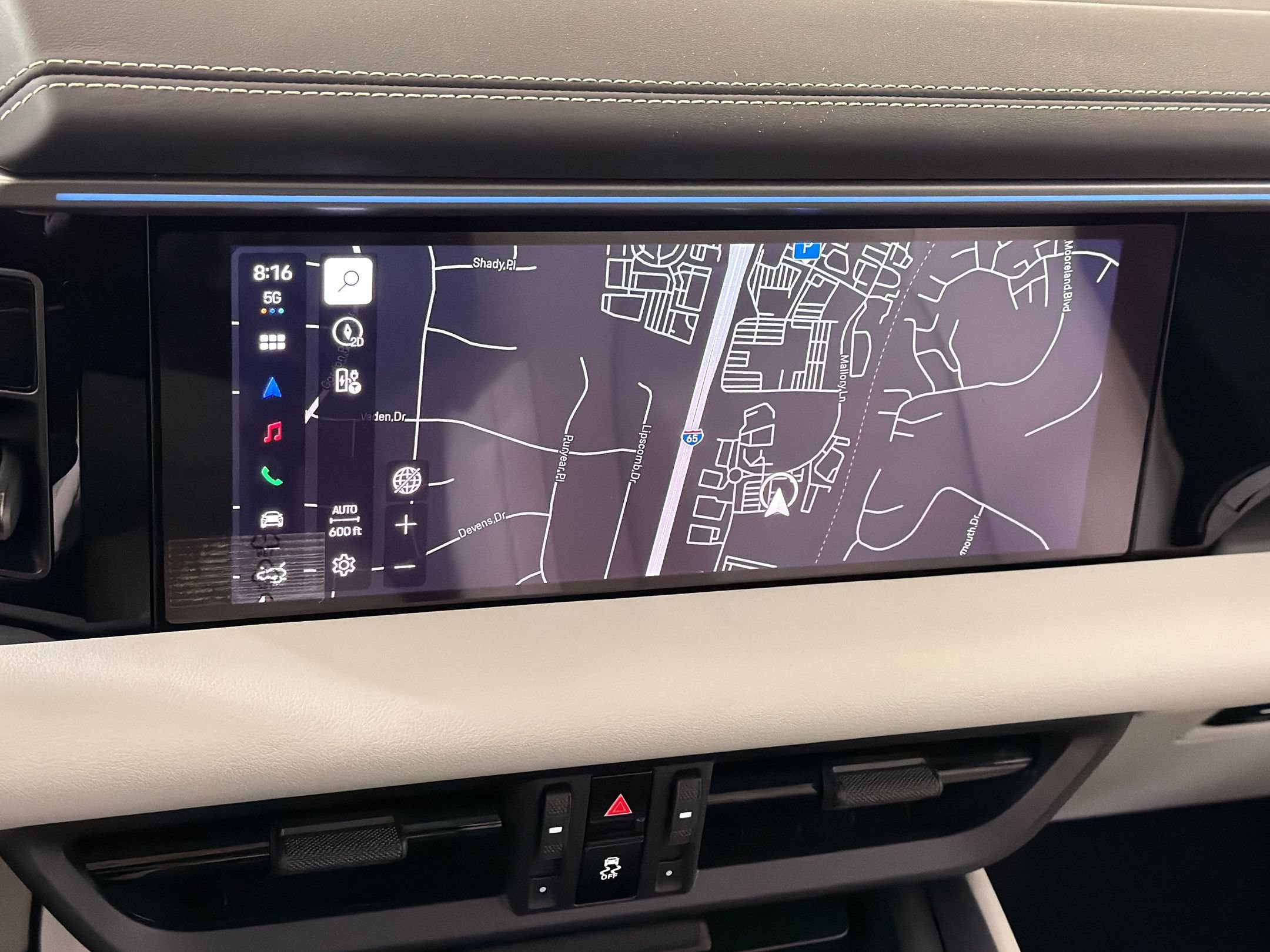 Used 2026 Porsche Macan Electric RWD image 22