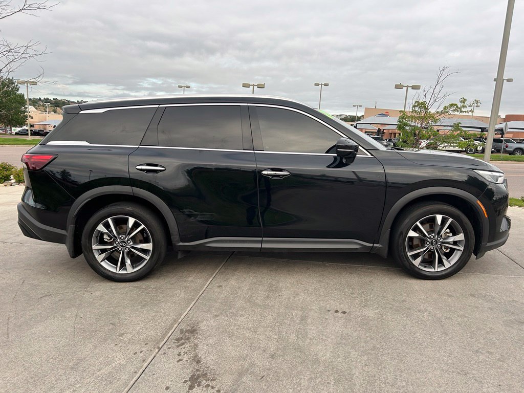 Used 2024 INFINITI QX60 Luxe w/ Performance Audio Package AWD/4WD image 11