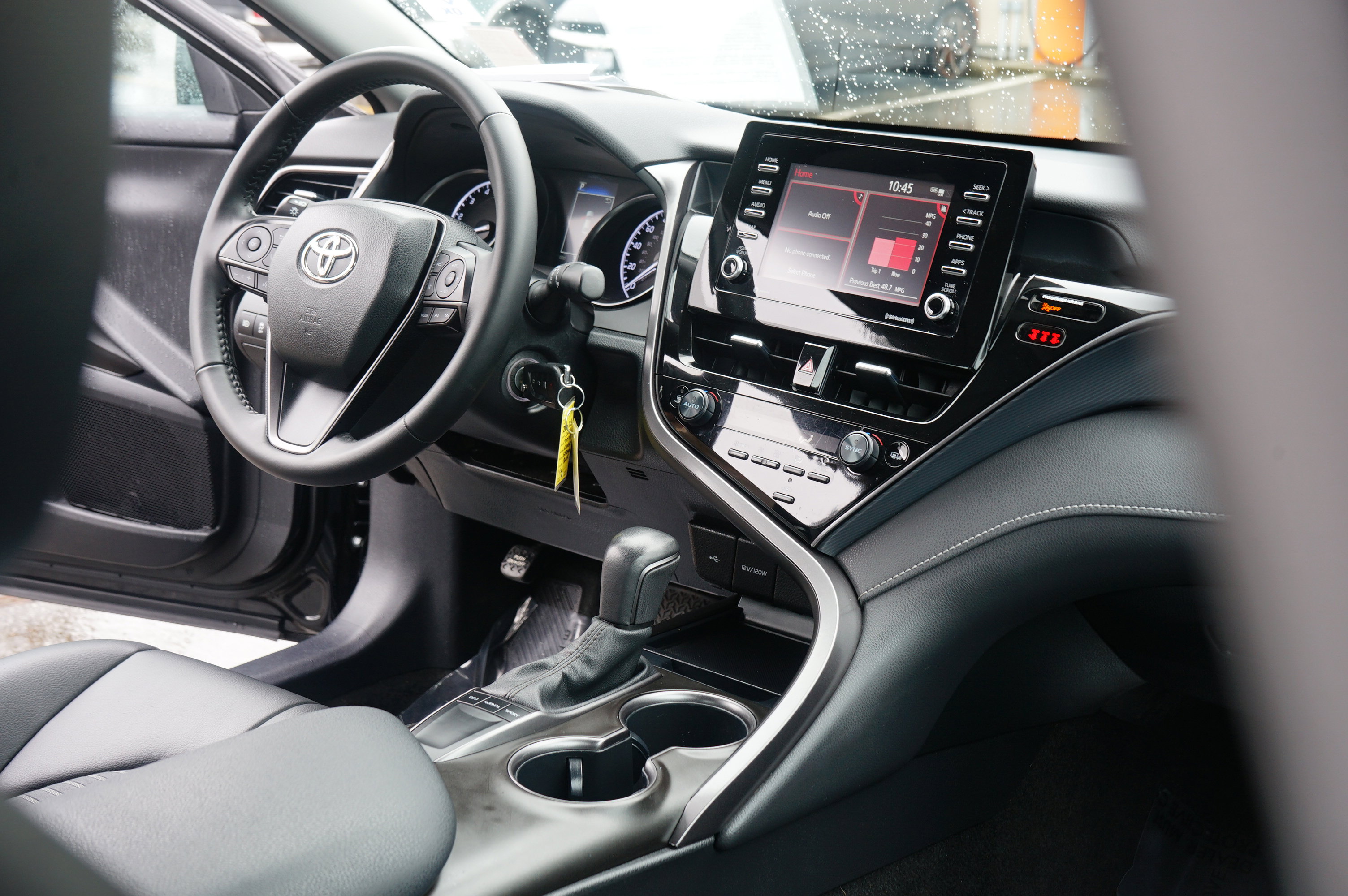 Used 2023 Toyota Camry SE image 21