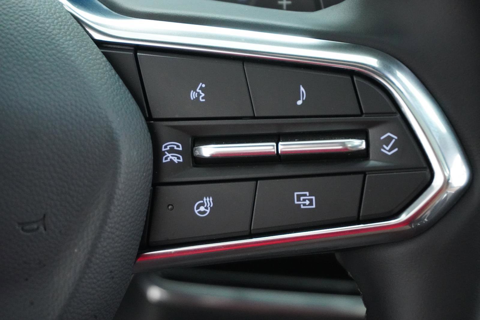 New 2026 Chevrolet Equinox ACTIV w/ Convenience Package III image 23