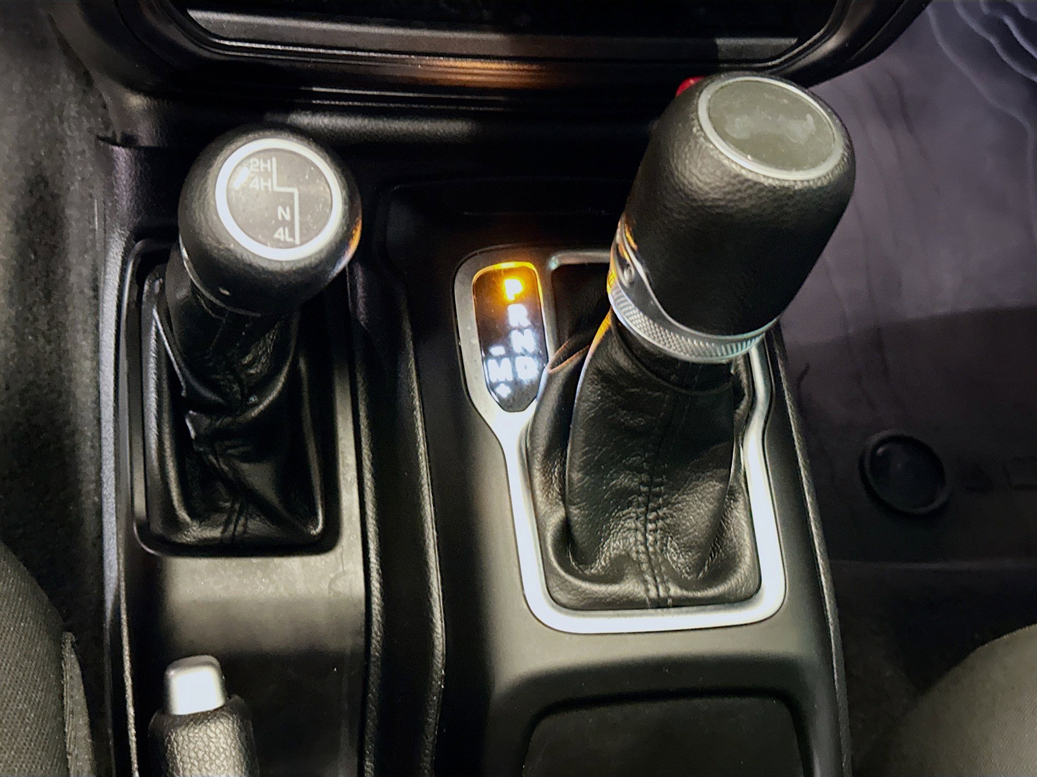 Used 2023 Jeep Wrangler Unlimited Sport image 25