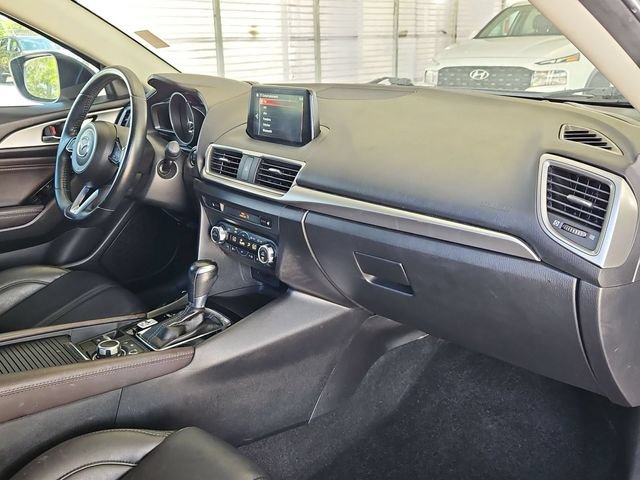 Used 2018 MAZDA MAZDA3 Touring FWD image 28