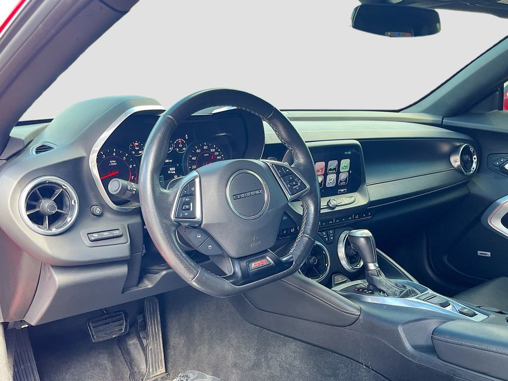 Used 2018 Chevrolet Camaro SS RWD image 9