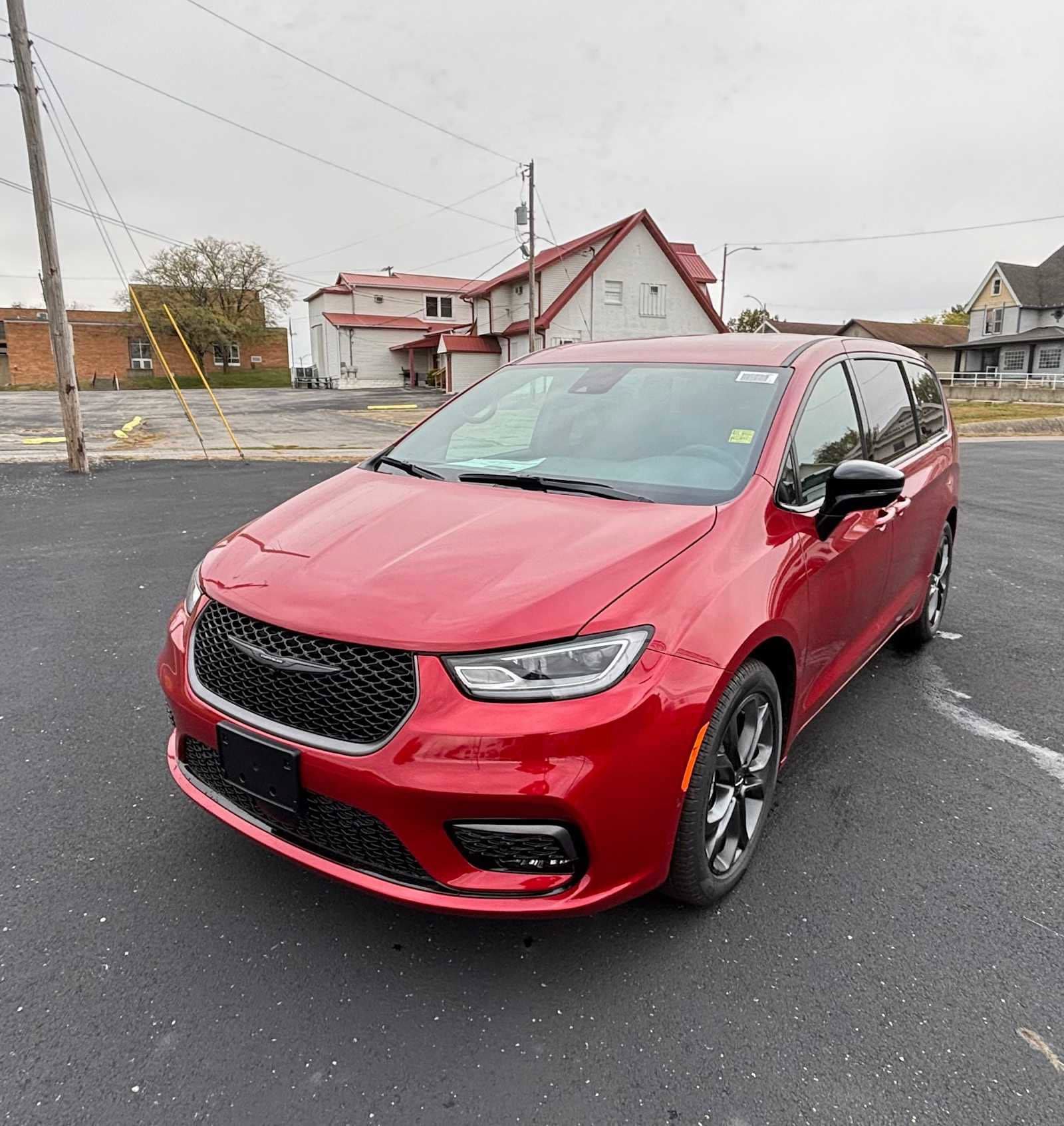 New 2026 Chrysler Pacifica Select FWD image 2