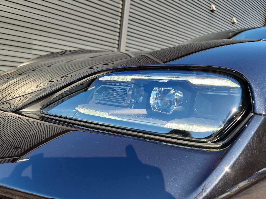 New 2026 Porsche Taycan GTS image 12