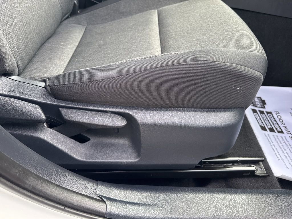 Used 2025 Toyota Camry LE FWD image 24