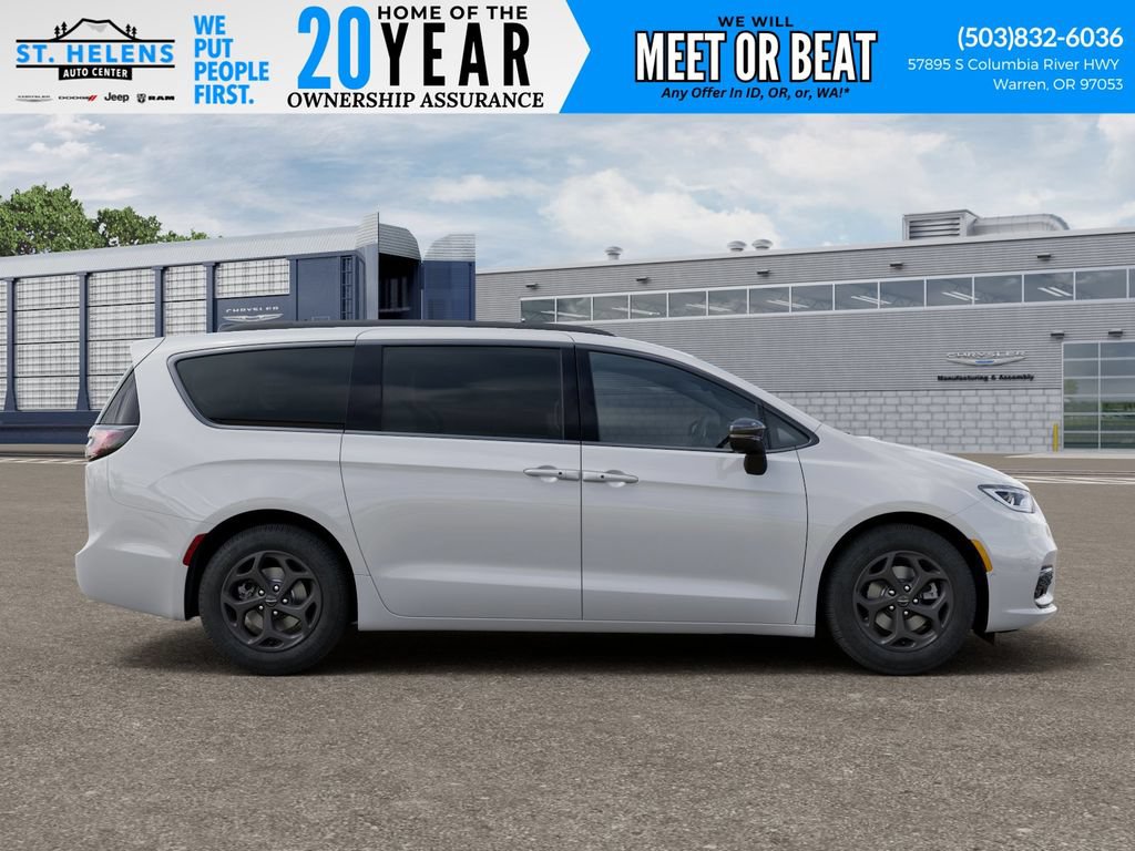 New 2026 Chrysler Pacifica Select FWD image 24
