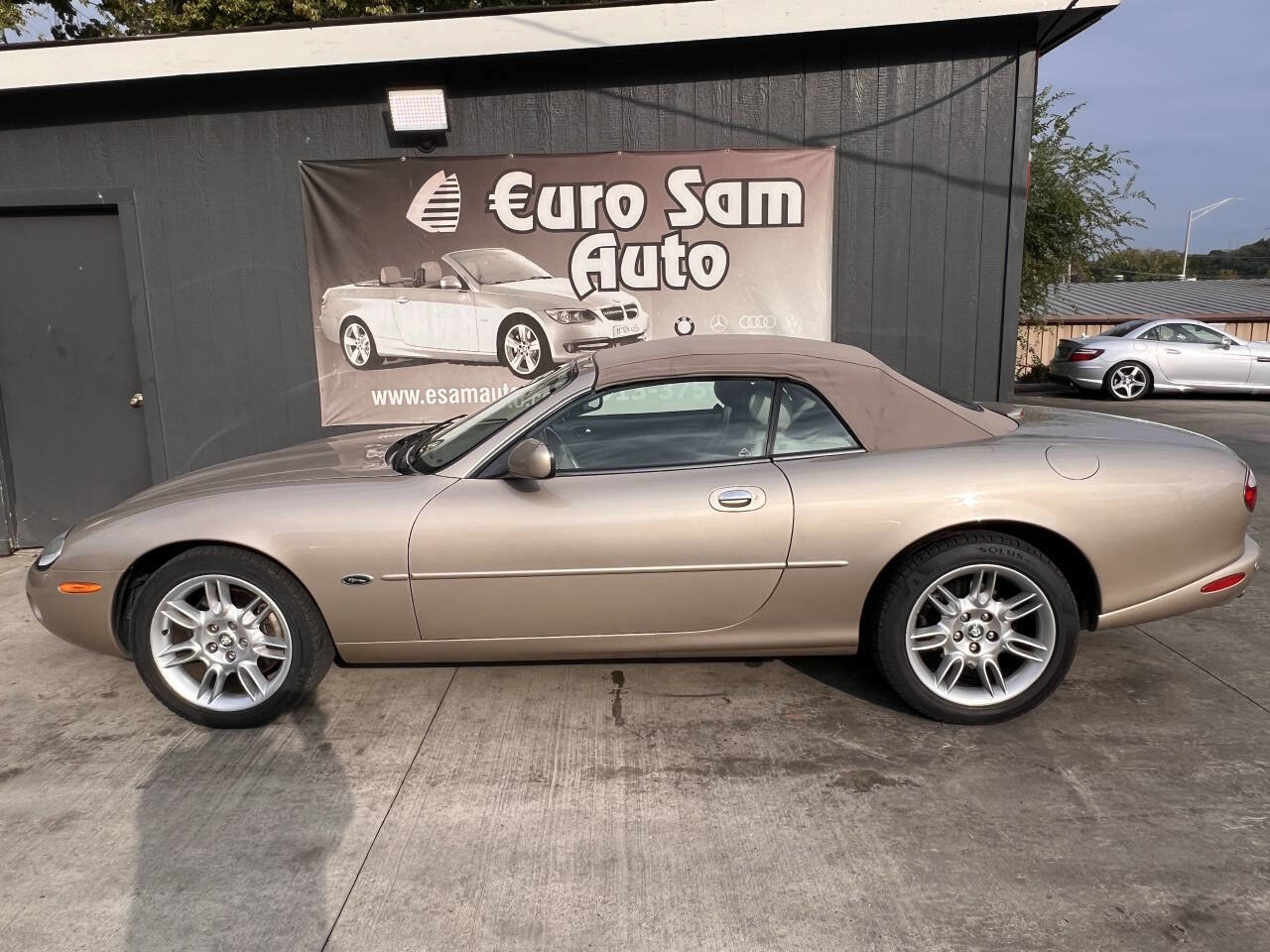 Used 2002 Jaguar XK8 XK8 2dr Convertible image 6