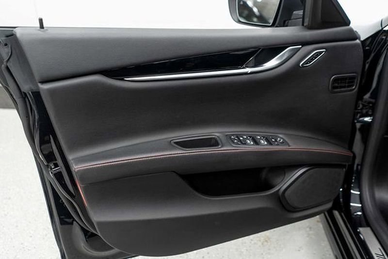 Used 2022 Maserati Ghibli Modena Q4 image 15