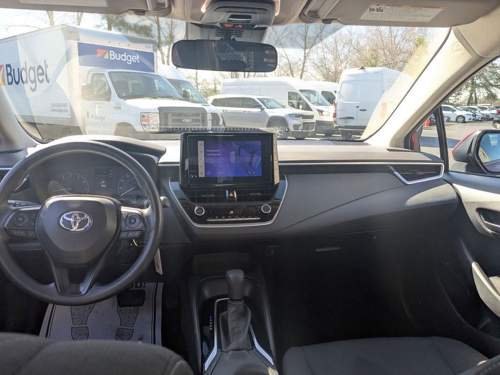 Used 2024 Toyota Corolla LE FWD image 23