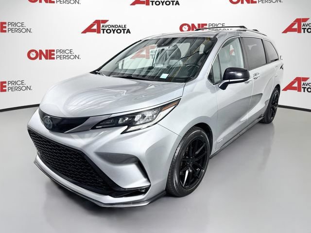 Certified 2021 Toyota Sienna XSE FWD image 4