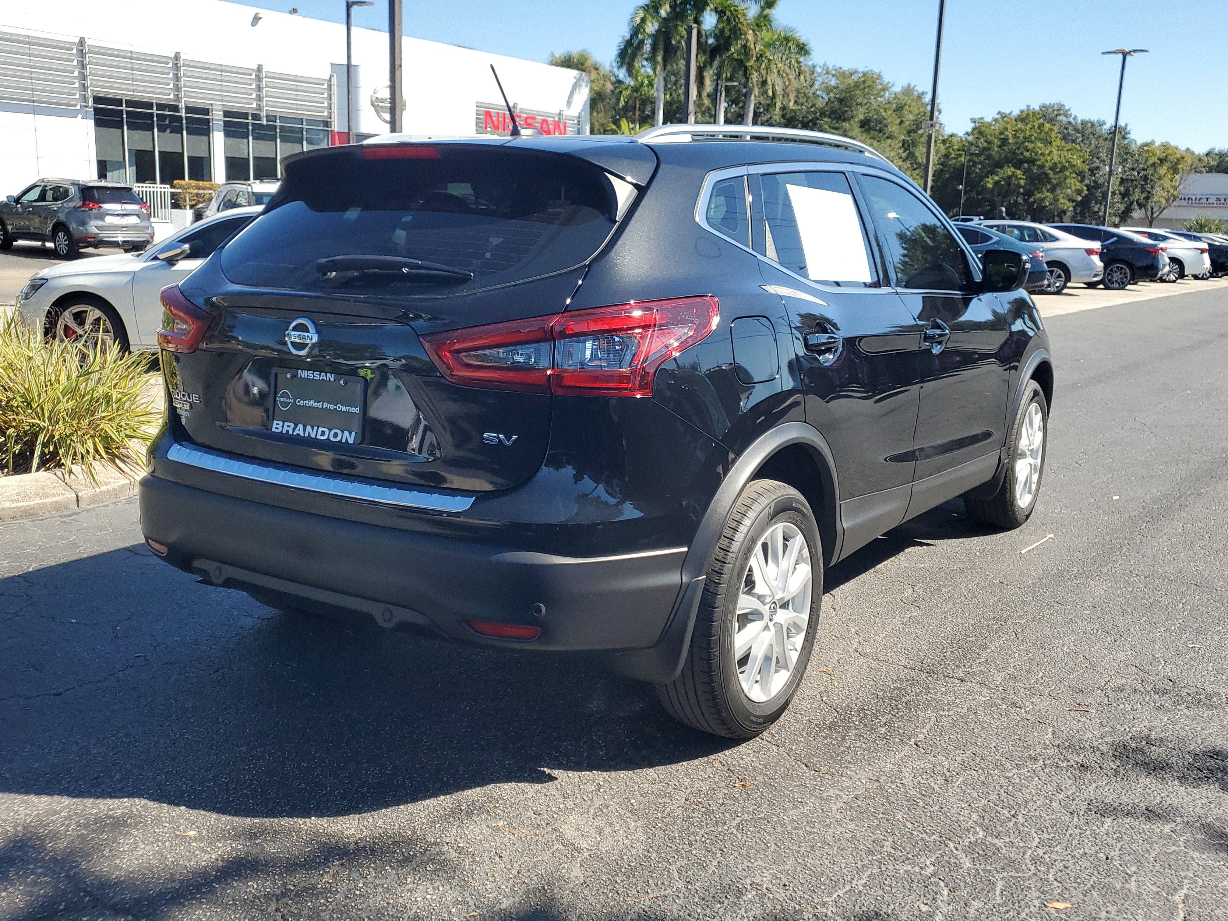 Certified 2022 Nissan Rogue Sport SV image 7