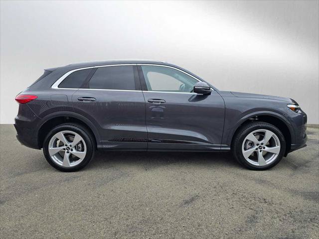 Certified 2025 Audi Q5 Premium w/ Premium Plus AWD/4WD image 2