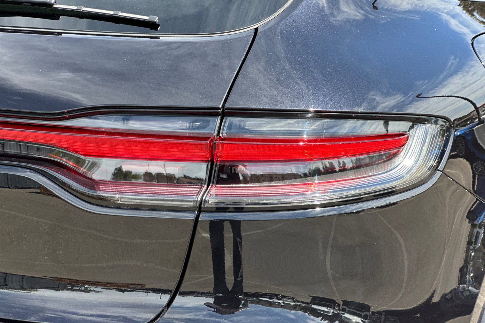 Certified 2026 Porsche Macan AWD/4WD image 28