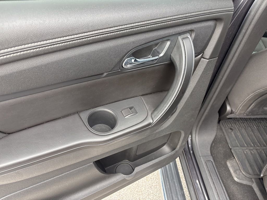 Used 2016 Chevrolet Traverse LT w/ Style and Technology Package AWD/4WD image 16