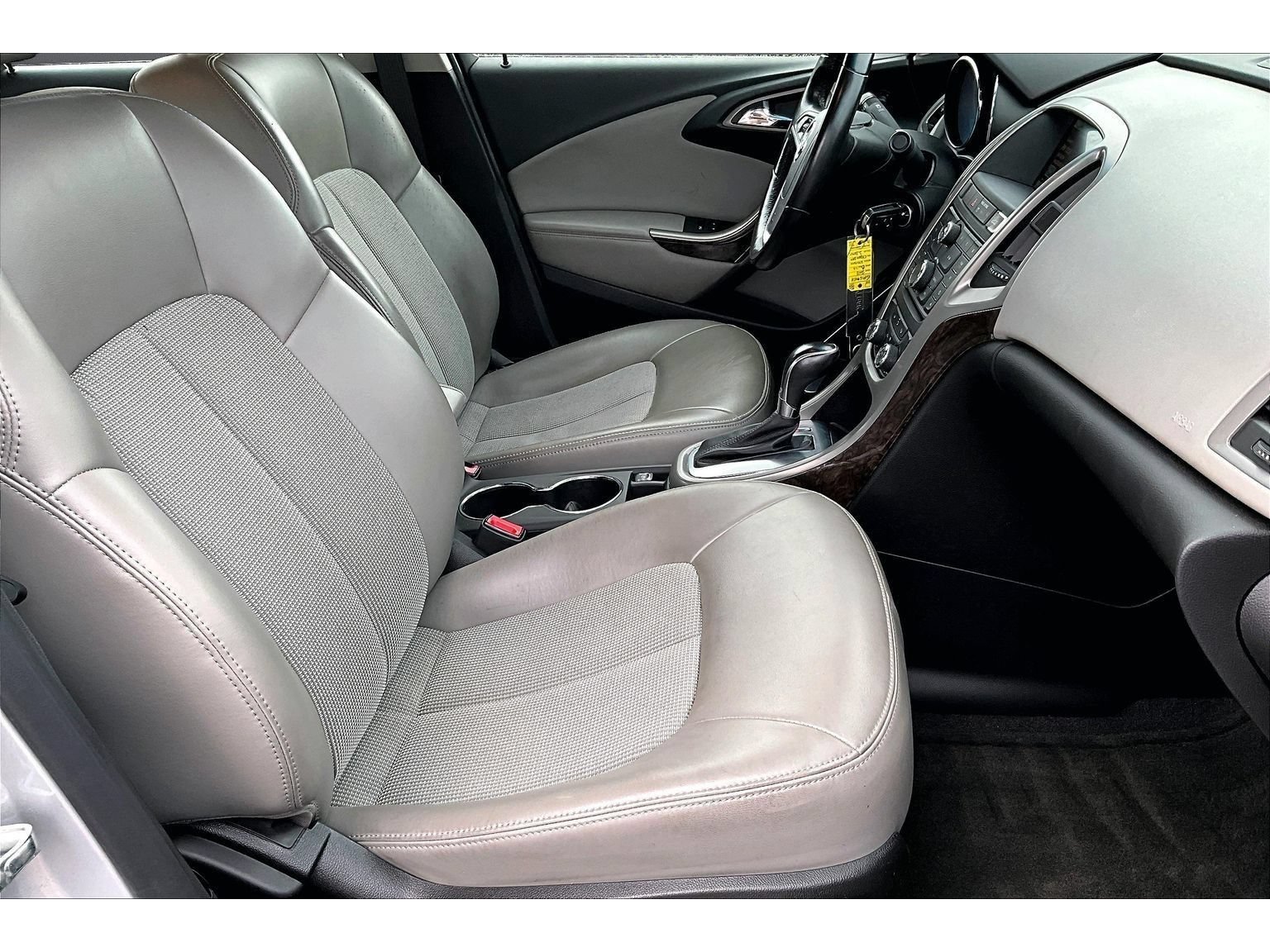 Used 2012 Buick Verano Convenience FWD image 44