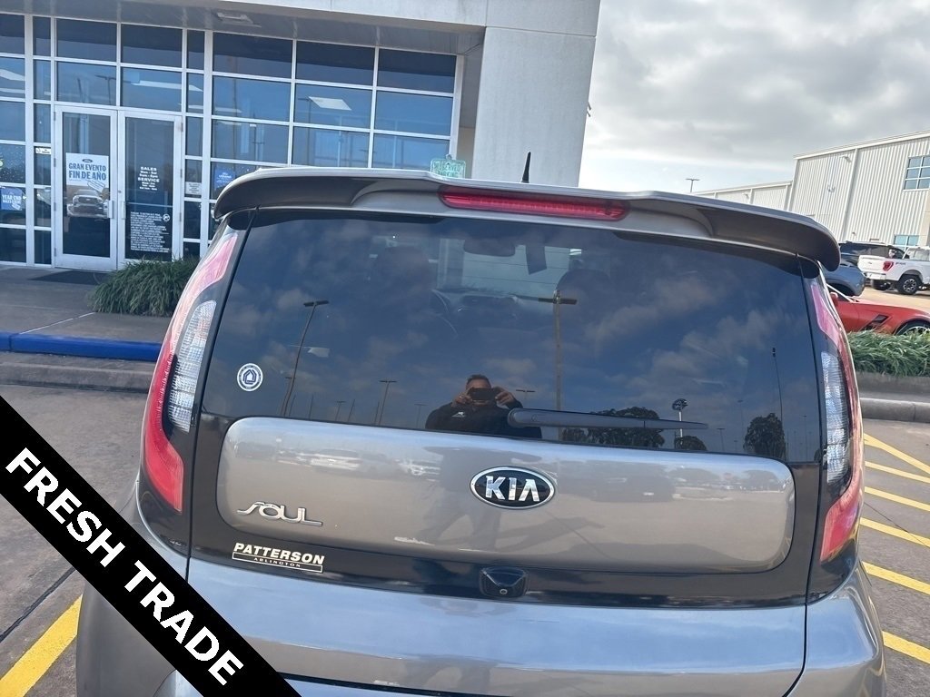 Used 2016 Kia Soul ! w/ Premium Package image 9