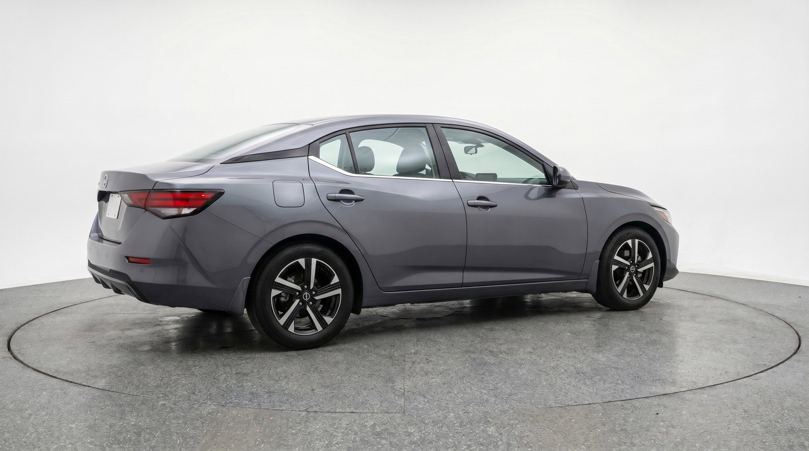 Used 2025 Nissan Sentra SV FWD image 9