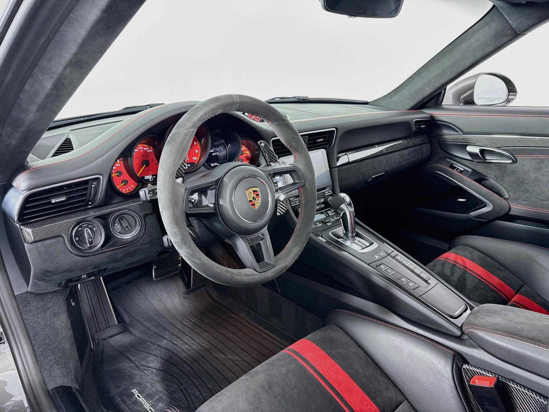 Used 2019 Porsche 911 GT3 RWD image 13