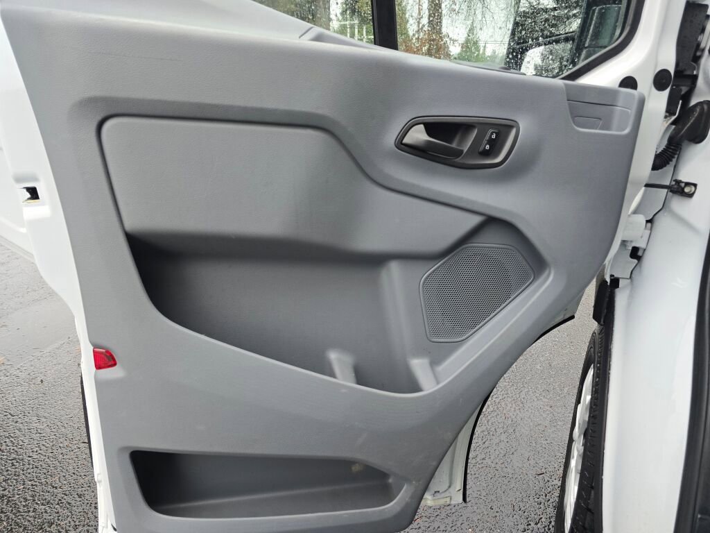 Used 2019 Ford Transit 250 130 Low Roof w/ Exterior Upgrade Package image 24