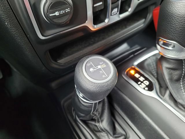 Certified 2025 Jeep Wrangler Unlimited Sahara w/ Safety Group image 13